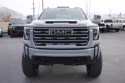 2024 GMC Sierra 2500 AT4