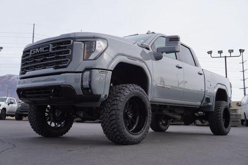 2024 GMC Sierra 2500 AT4