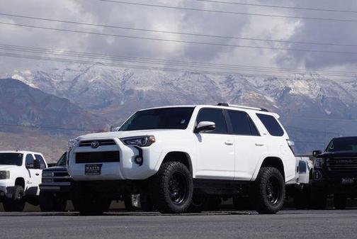 2024 Toyota 4Runner SR5 Premium