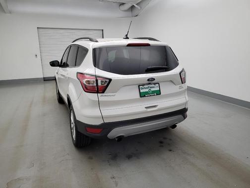 White 2018 Ford Escape SEL