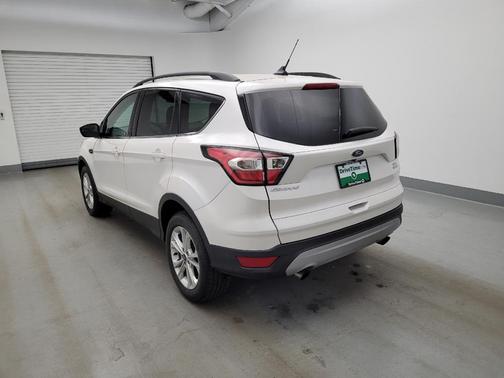 White 2018 Ford Escape SEL