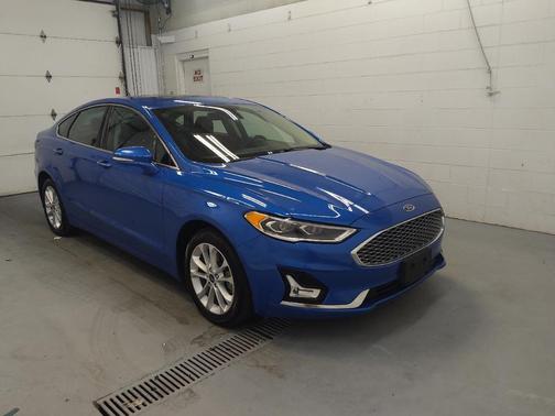 2020 Ford Fusion Plug-In Hybrid Titanium
