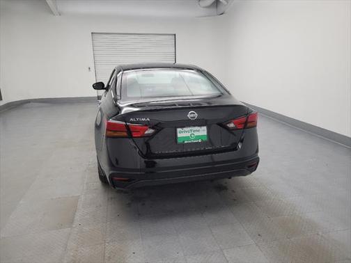 2022 Nissan Altima S FWD
