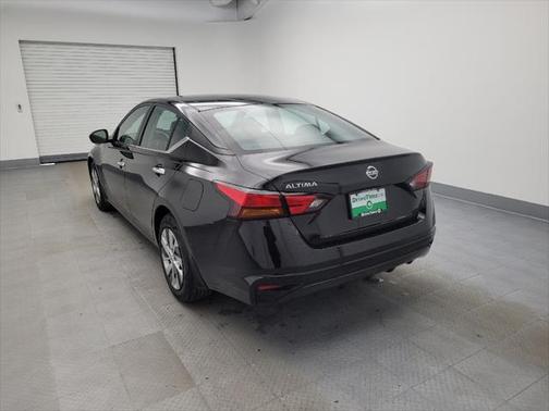 2022 Nissan Altima S FWD
