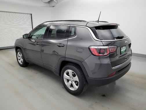 Granite Crystal Metallic Clearcoat 2018 Jeep Compass Latitude