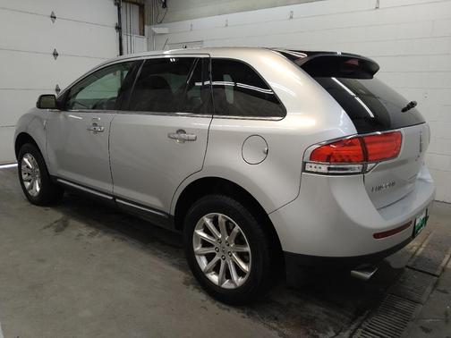 2015 Lincoln MKX Base