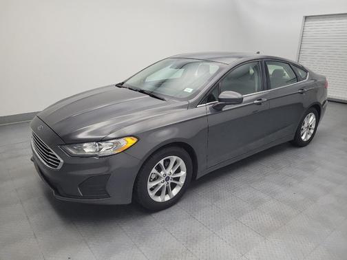 Magnetic Metallic 2019 Ford Fusion SE