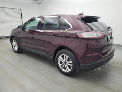 Red 2017 Ford Edge SEL