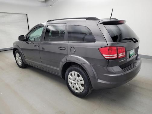 Granite Pearlcoat 2019 Dodge Journey SE