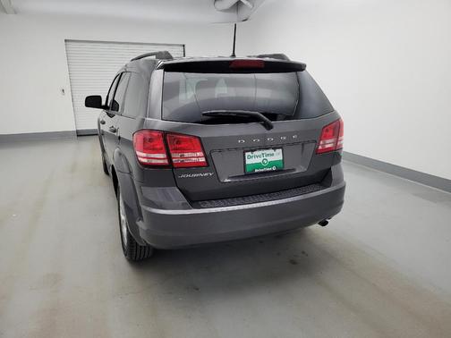 Granite Pearlcoat 2019 Dodge Journey SE