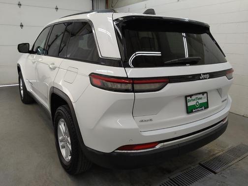 2023 Jeep Grand Cherokee Laredo