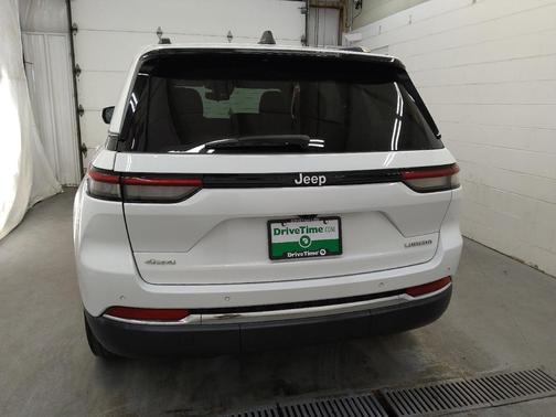 2023 Jeep Grand Cherokee Laredo