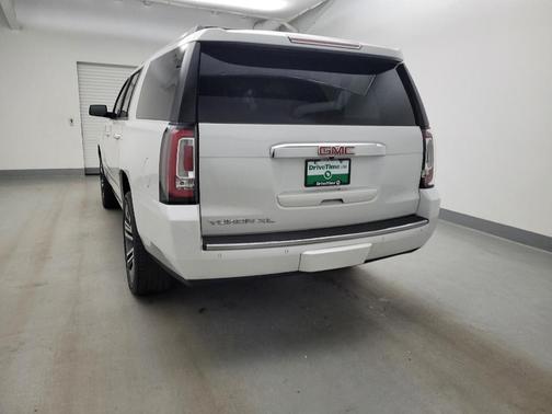 White 2018 GMC Yukon XL Denali