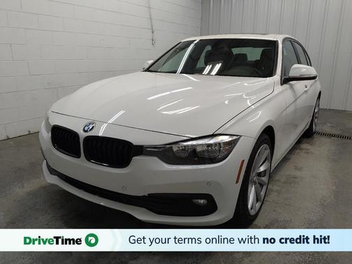 White 2016 BMW 320 i