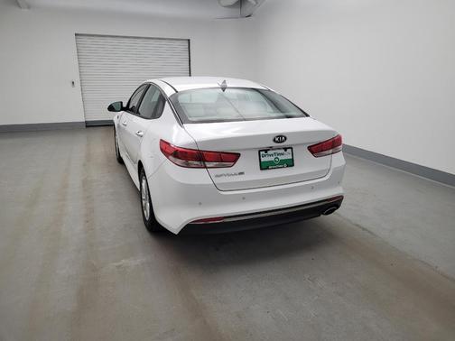 Snow White Pearl 2016 Kia Optima LX