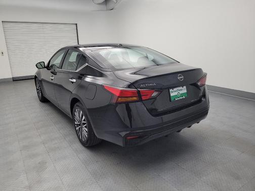 Super Black 2025 Nissan Altima 2.5 SV