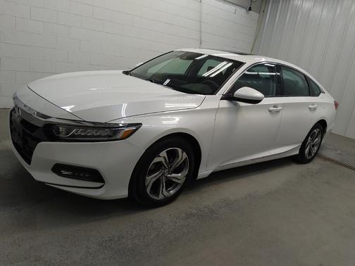 Platinum White Pearl 2019 Honda Accord EX