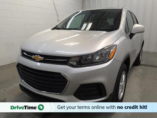 Silver Ice Metallic 2022 Chevrolet Trax LS