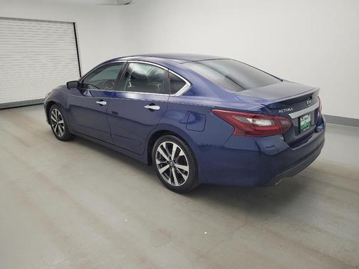 Deep Blue Pearl 2017 Nissan Altima 2.5 SR