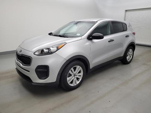 Sparkling Silver 2018 Kia Sportage LX