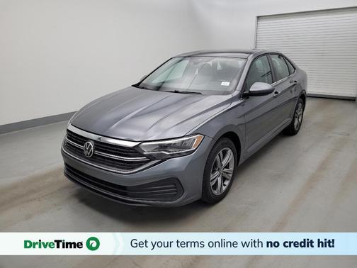 Gray 2022 Volkswagen Jetta 1.5T SE