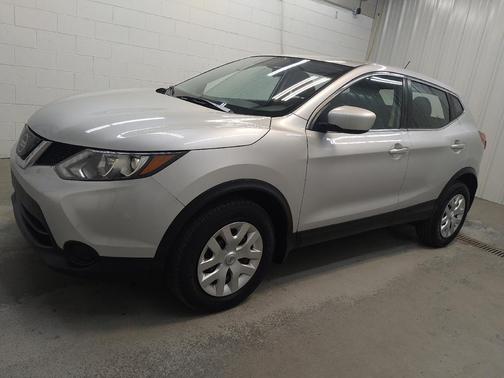 Brilliant Silver Metallic 2019 Nissan Rogue Sport S