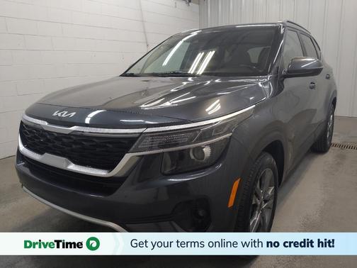 Gray 2023 Kia Seltos S