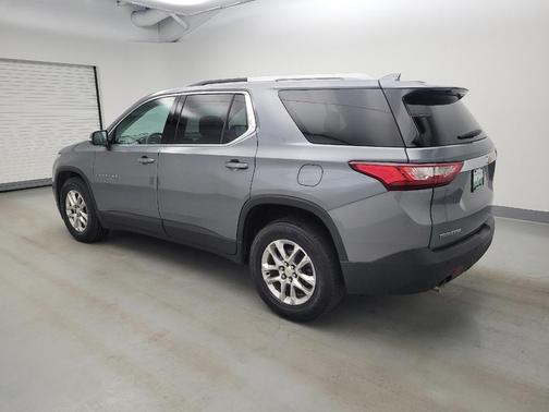 Satin Steel Metallic 2018 Chevrolet Traverse LT Cloth