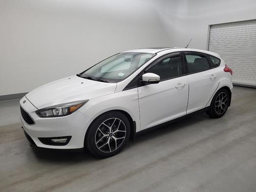 White 2018 Ford Focus SEL