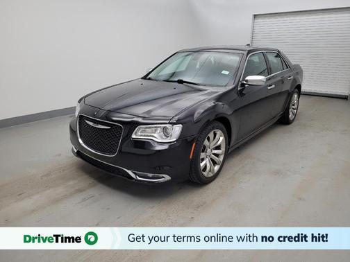 Gloss Black 2019 Chrysler 300 Limited
