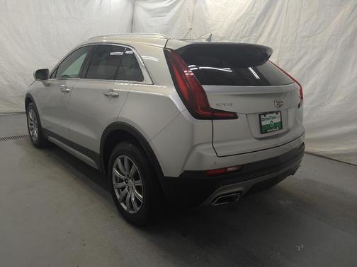 2021 Cadillac XT4 Premium Luxury