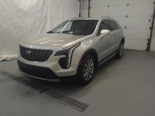 2021 Cadillac XT4 Premium Luxury