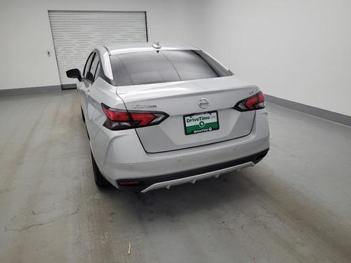 Brilliant Silver Metallic 2021 Nissan Versa 1.6 SV