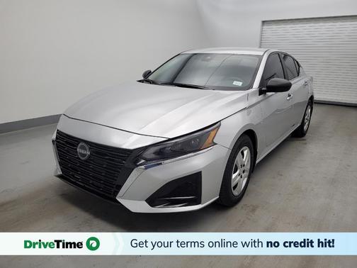 Brilliant Silver Metallic 2024 Nissan Altima S FWD