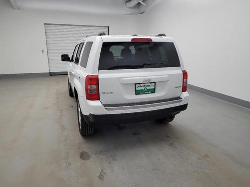 Bright White Clearcoat 2015 Jeep Patriot Limited