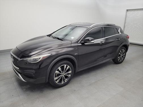 2018 INFINITI QX30 Luxury