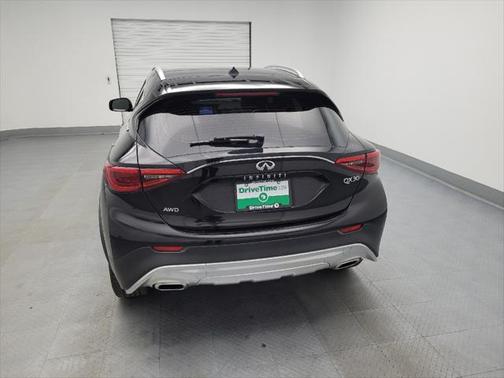 2018 INFINITI QX30 Luxury