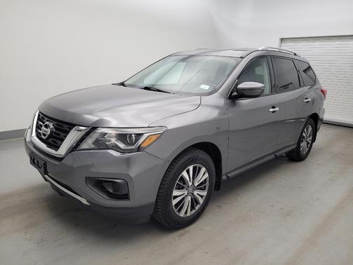 Gun Metallic 2020 Nissan Pathfinder S 4WD