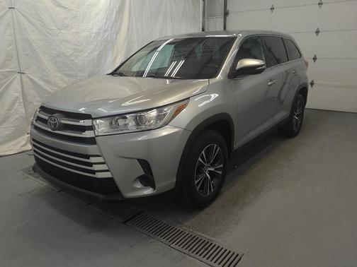 2019 Toyota Highlander LE I4