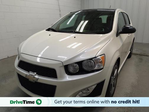 White Diamond Tricoat 2015 Chevrolet Sonic RS