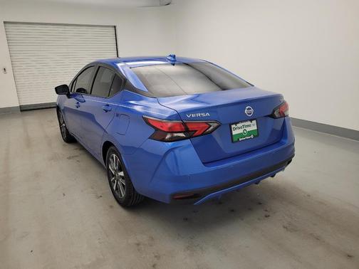 Electric Blue Metallic 2021 Nissan Versa 1.6 SV