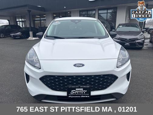 Oxford White 2022 Ford Escape SE
