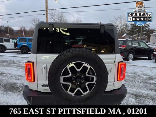 2024 Ford Bronco Outer Banks