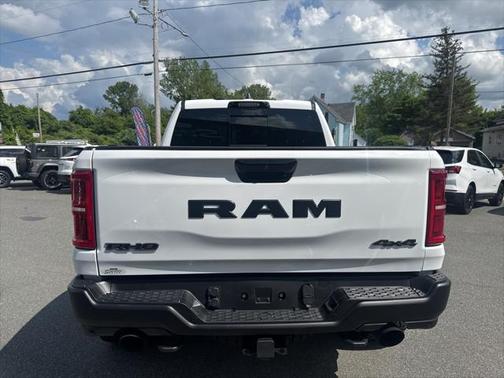 2025 RAM 1500 RHO Crew Cab 4x4 5'7' Box