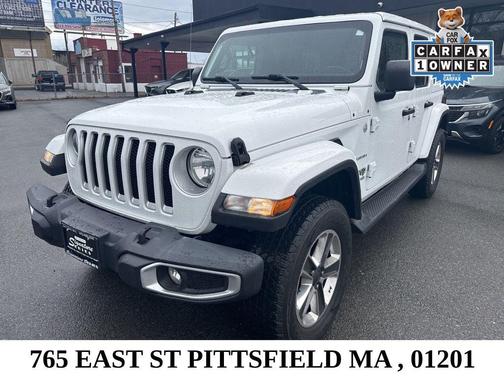 Bright White Clearcoat 2021 Jeep Wrangler Unlimited Sahara