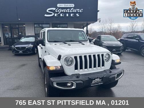 Bright White Clearcoat 2021 Jeep Wrangler Unlimited Sahara