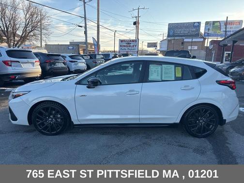 Crystal White Pearl 2024 Subaru Impreza RS