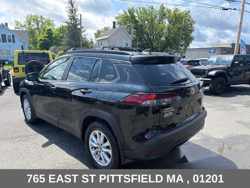 Jet Black 2026 Toyota Corolla Cross LE