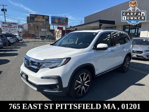 2022 Honda Pilot Touring 8-Passenger