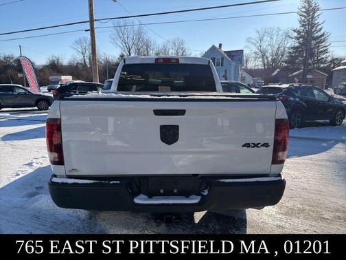 2022 RAM 1500 Classic Warlock Quad Cab 4x4 6'4' Box